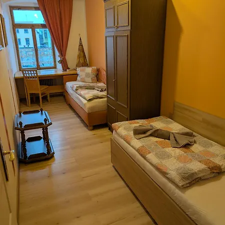 U Cerneho Orla Homestay szállás